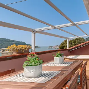 Apartment The Boat House Portovenere